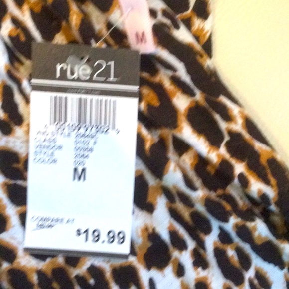 - - Rue 21 dress animal print brand new - Picture 2 of 3